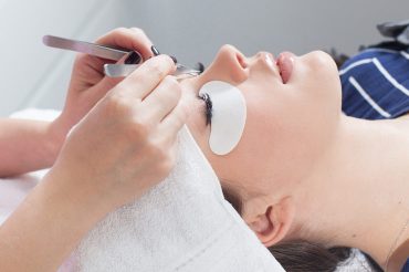 Lash Extension Application